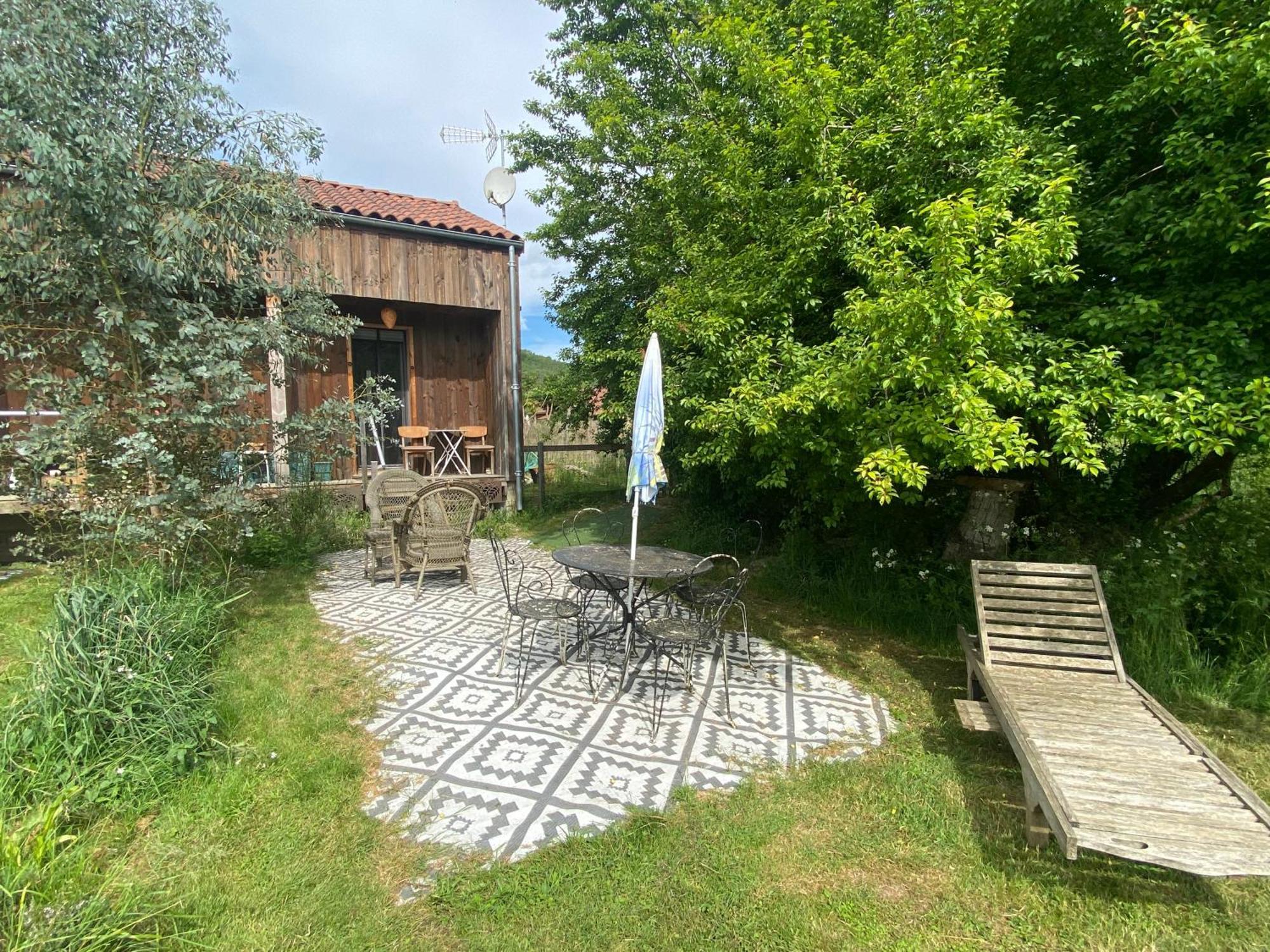 Gite Wildflower Lane Valojoulx Экстерьер фото